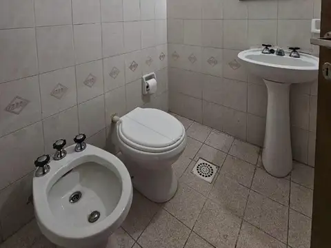 Oficina en Alquiler en Martín, $ 500.000