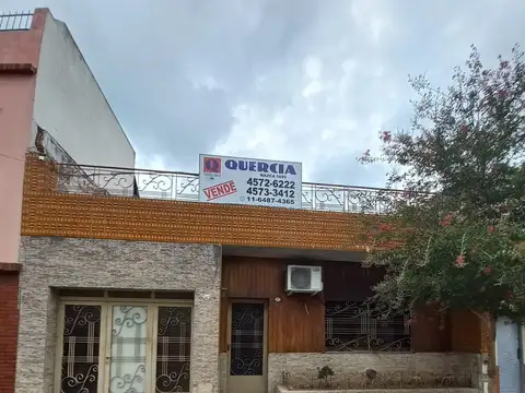 Casa 4 ambientes con Garage - Patio y Terraza