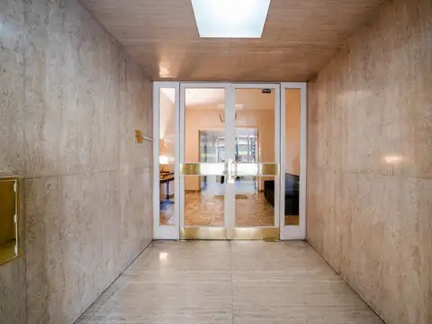 BARTOLOMÉ MITRE 2000, Piso 2