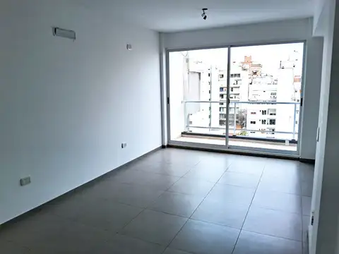 Varela 100, Piso 8