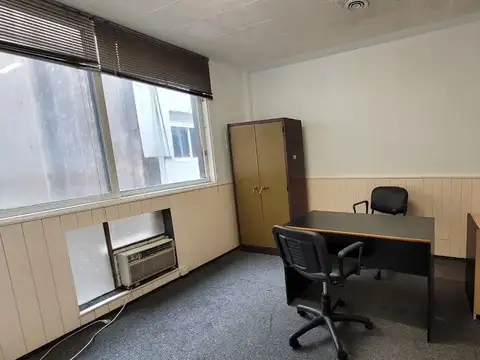Oportunidad! Oficina en venta en Microcentro