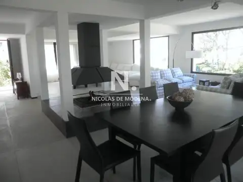 Casa en Alquiler Temporal de 5 dormitorios