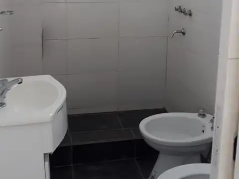 DEPARTAMENTO 2 AMBIENTES CON COCHERA Y TERRAZA EN VILLA LUZU