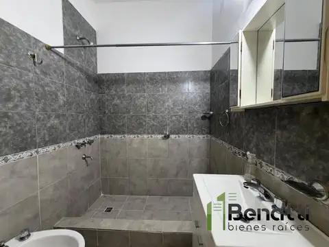 Depto Tipo Casa 2 ambientes con 1 baño