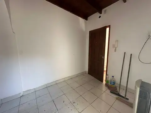 Depto Tipo Casa en Alquiler de 2 ambientes