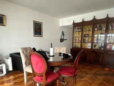 Departamento 3 ambientes al frente con balcon