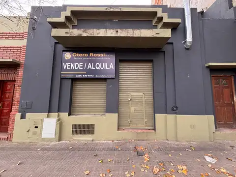 Local comercial en alquiler. Plaza Belgrano. La Plata
