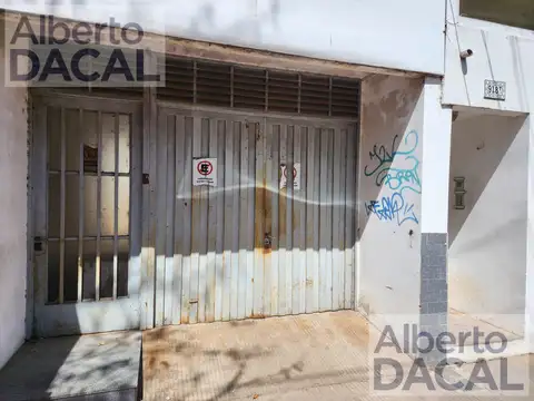 Depósito en  La Plata, ideal cocheras
