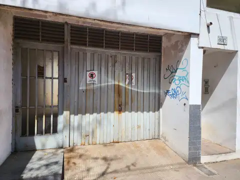Depósito en  La Plata, ideal cocheras