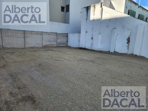Galpon en Alquiler 3  mts Frente