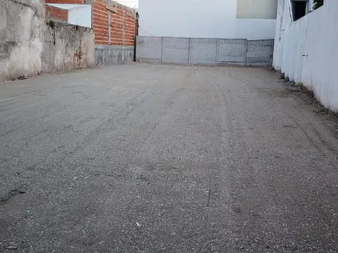 Depósito en  La Plata, ideal cocheras