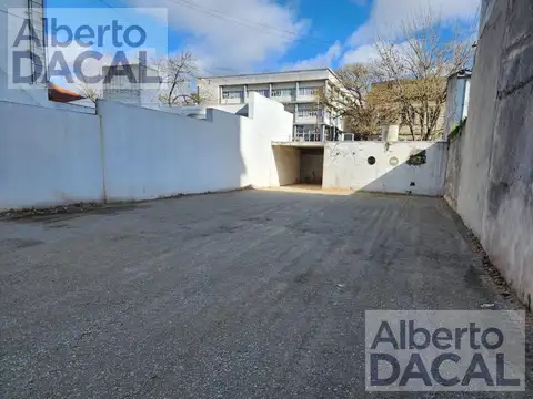 Galpon en Alquiler 40  mts Fondo