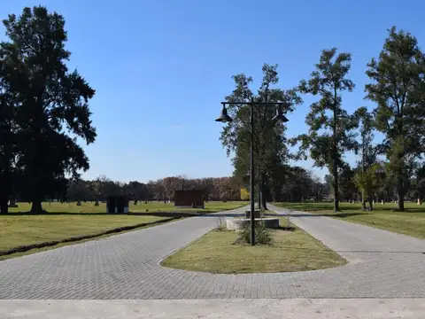 OPORTUNIDAD!!! REVENTA LOTE 790m2 ALMAHUE PILAR sector House 1