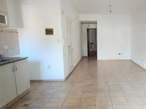 Departamento en Alquiler en Villa Ballester, $ 600.000