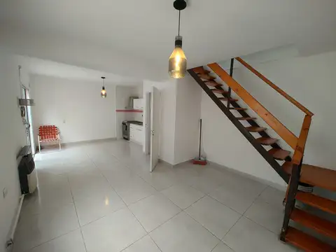 ALQUILER PH DPTO DUPLEX 3 AMBIENTES, HAEDO!
