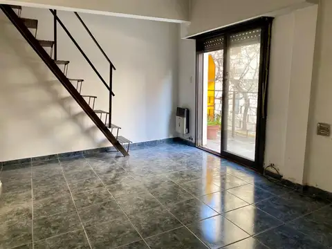 VTA DUPLEX 3 AMB-S. CRISTOBAL (1° piso x escalera)