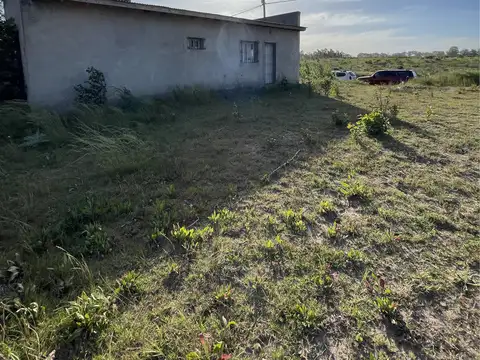 CASA 3 DORMITORIOS 75% terminado