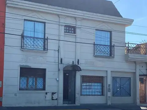 Venta de PH de 2 plantas mas terraza -Temperley
