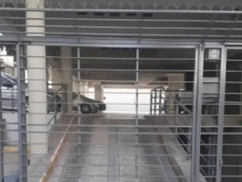 Cochera a la venta en Florida