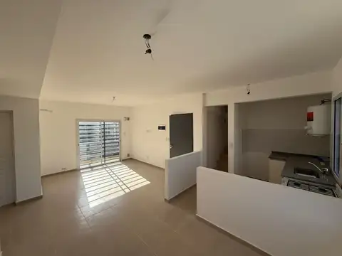 Departamento en Alquiler en Bella Vista, $ 900.000