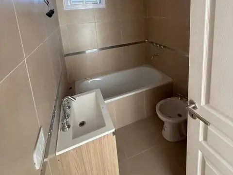 Departamento en Alquiler con 1 cocheras