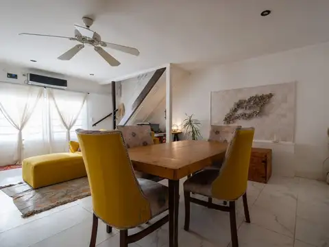 Depto Tipo Casa en Venta 5 años