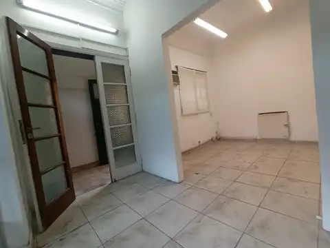 Local en Alquiler Via Púb.