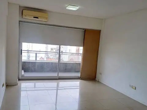 VENTA SAN TELMO- 1 AMB FRENTE- BALCON
