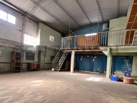 Casa 5 ambientes con 1 baño