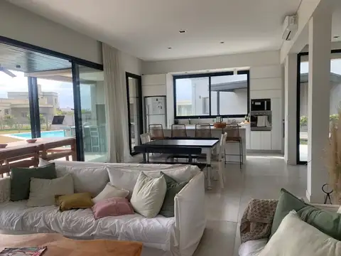 Alquiler temporal casa amoblada. El Cantón