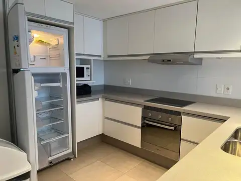 Departamento en Alquiler Temporal en Playa Brava, USD 19.700