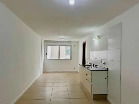 Se ALQUILA Monoambiente Centro Excelente ubicación