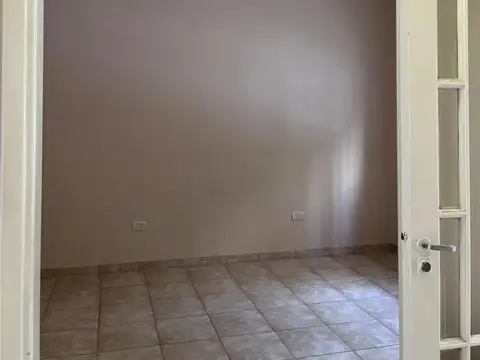 Dos dormitorios + 2 baños + patio y terraza