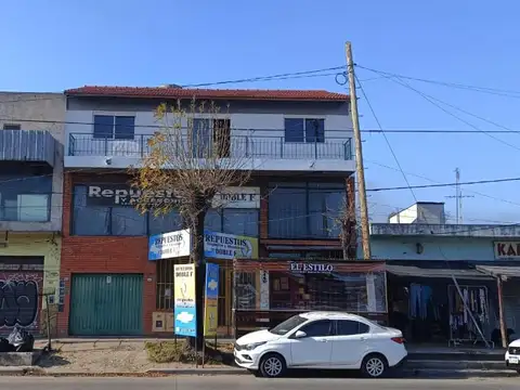 Eva Peron 3400, Piso 1