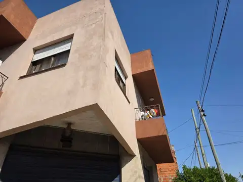 Depto Tipo Casa en Venta de 2 dormitorios