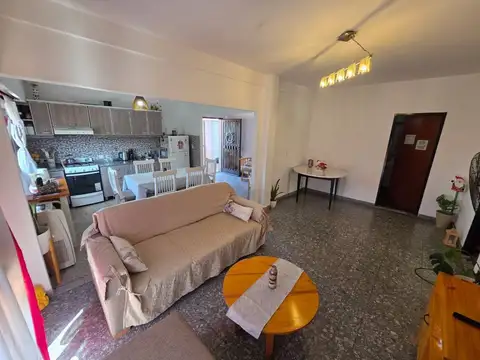 EN VENTA DEPARTAMENTO 3 AMB + TERRAZA DE 72 MTS