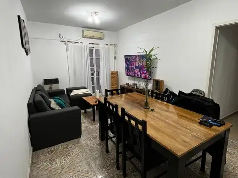 Las Flores 1600 , Piso 3