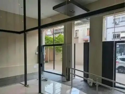 47 E/ 12 Y 13 , Piso 14