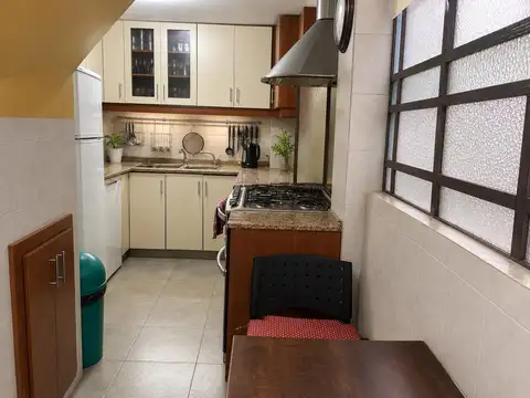 Av. Rivadavia  al 4000