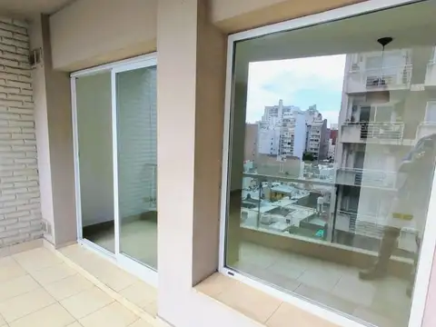 Departamento en Alquiler con 1 cocheras