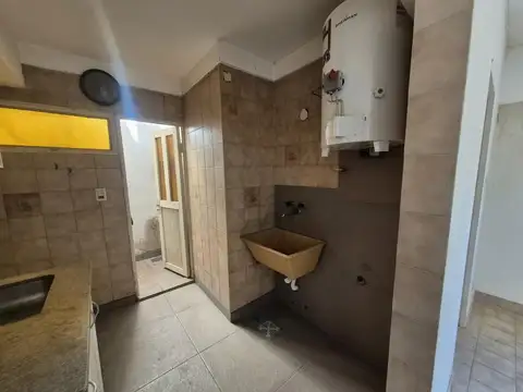 Depto Tipo Casa en Venta en Villa Dominico, USD 45.000