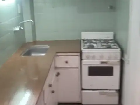 Casa 2 ambientes con 1 baño