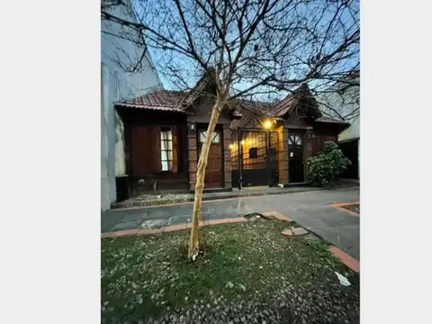 Depto Tipo Casa en Alquiler de 2 ambientes