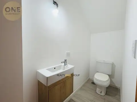 Depto Tipo Casa en Venta con 1