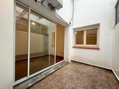 Depto Tipo Casa en Alquiler en Coghlan, $ 1.200.000