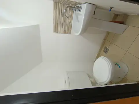 Casa 2 ambientes con 1 baño