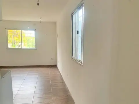 Depto Tipo Casa en Venta de 1 dormitorio