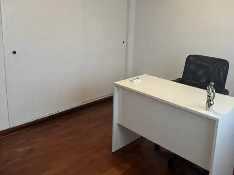 Oficina en Alquiler en Quilmes, $ 900.000