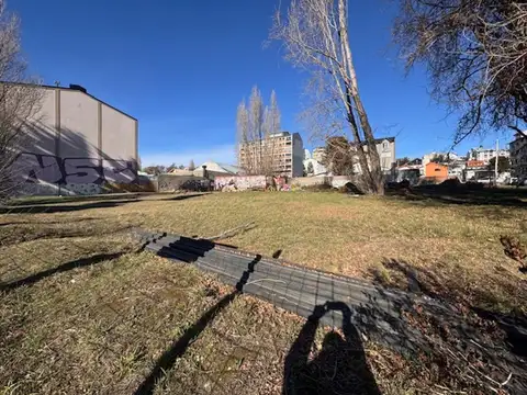 Bariloche Alquiler de lote  frente al lago 2500m2