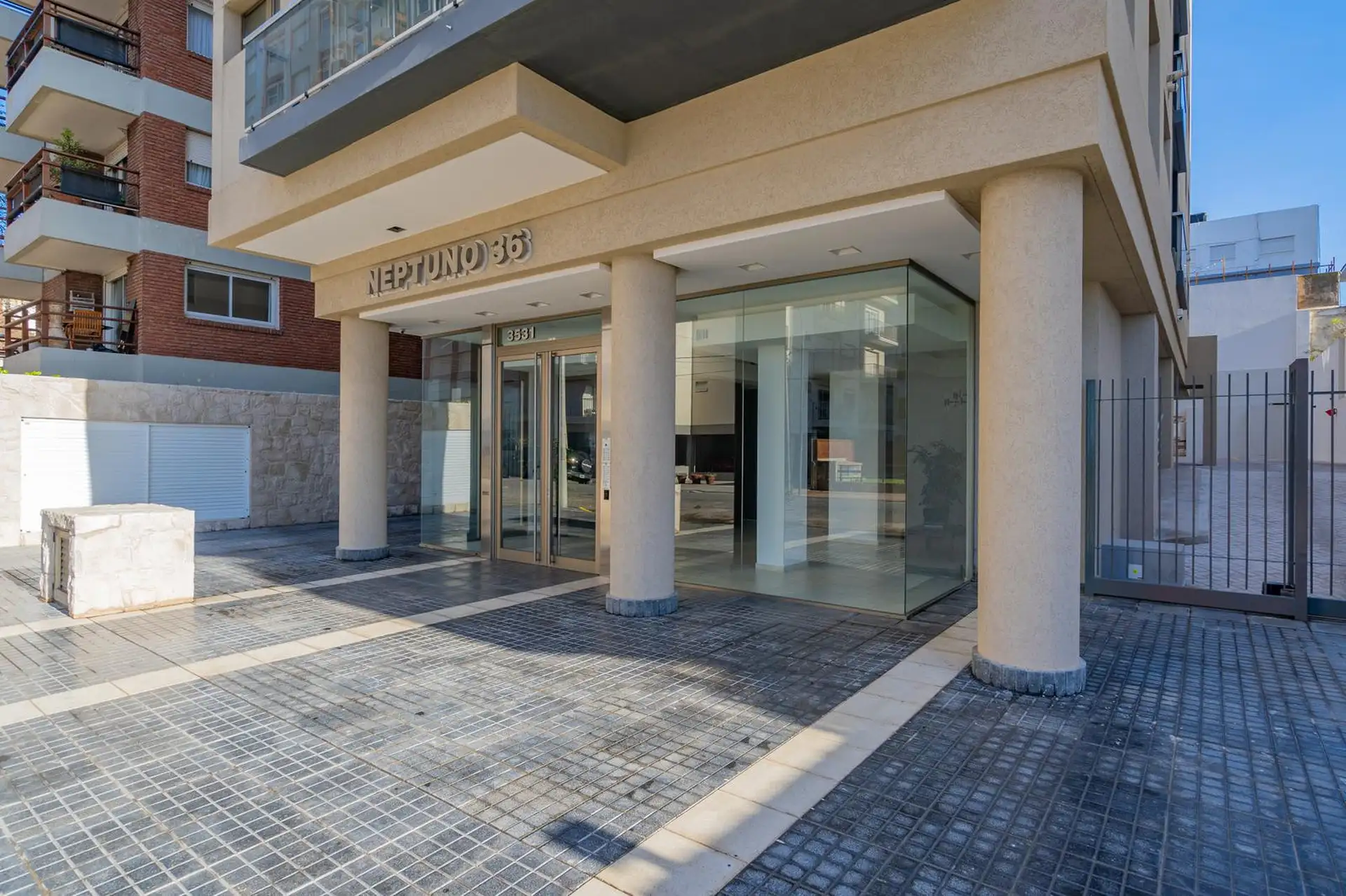 Depto 2 amb, 60m² con balcón y cochera opcional — Playa Grande